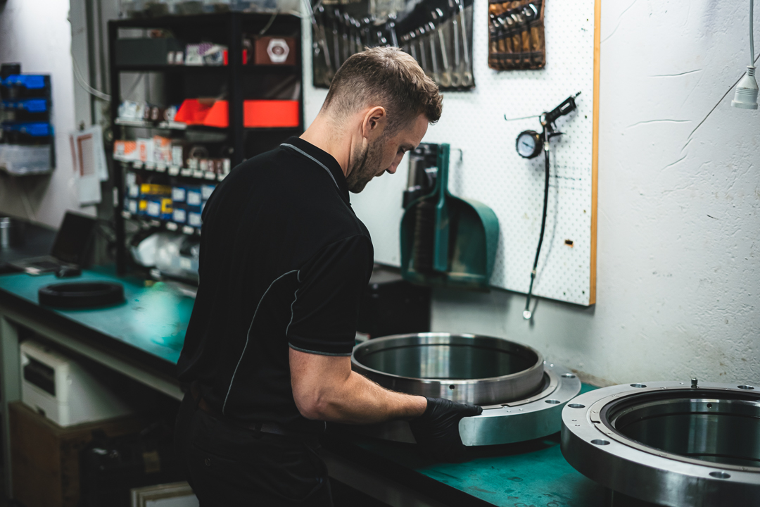 Bespoke engineering solutions offering custom designs, industrial engineering consulting, and preventive maintenance services for optimized performance.