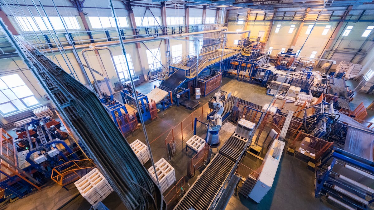 Manufacturing Amazon Supply Chain Management
