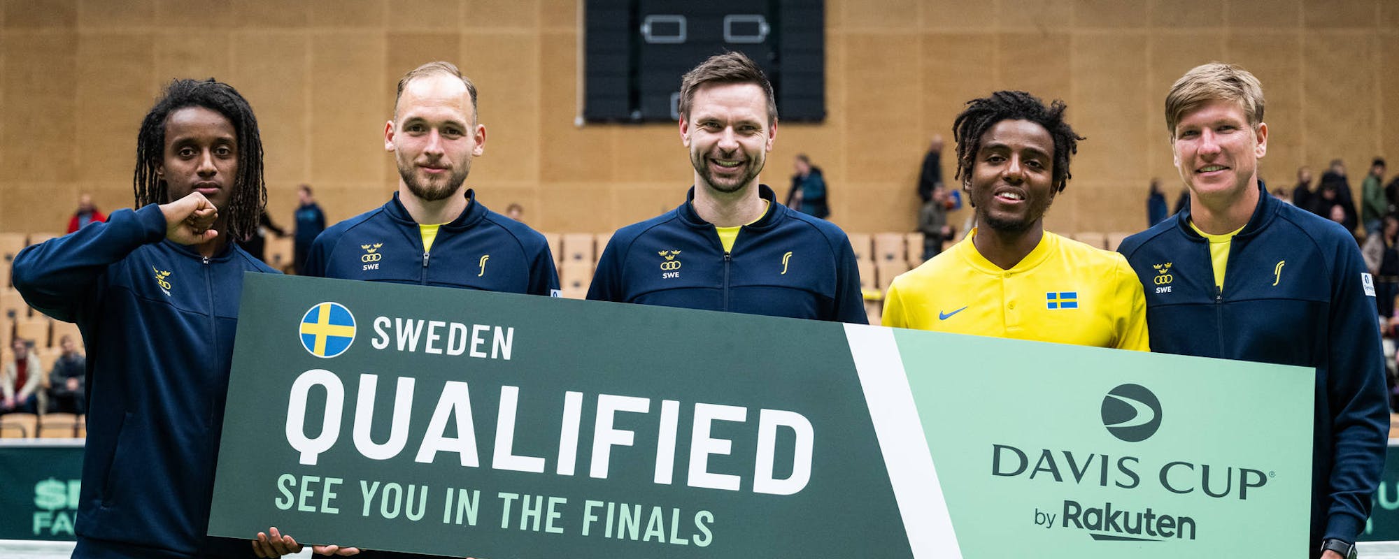 Sweden celebrate victory over Japan in the 2022 Qualifiers