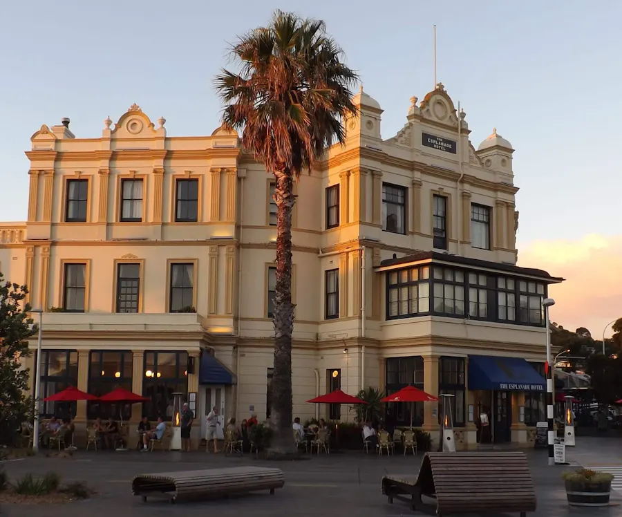 Esplanade Hotel - Devonport Village - Auckland's best seaside escape