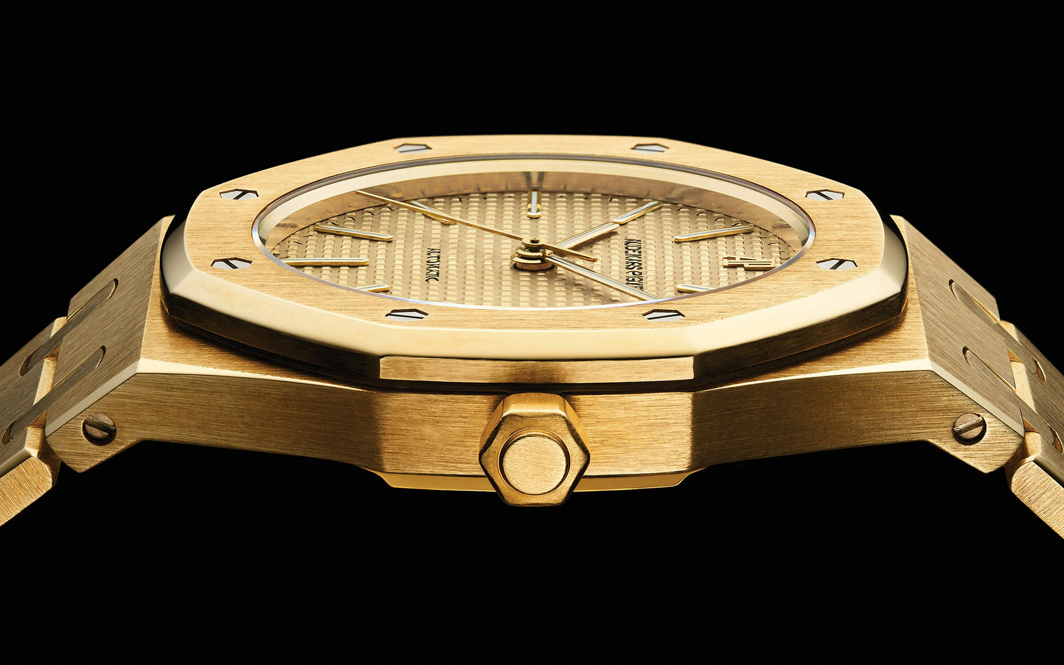 Audemars Piguet Royal Oak Extra-Thin Yellow Gold Dial 39mm Bracelet 15202
