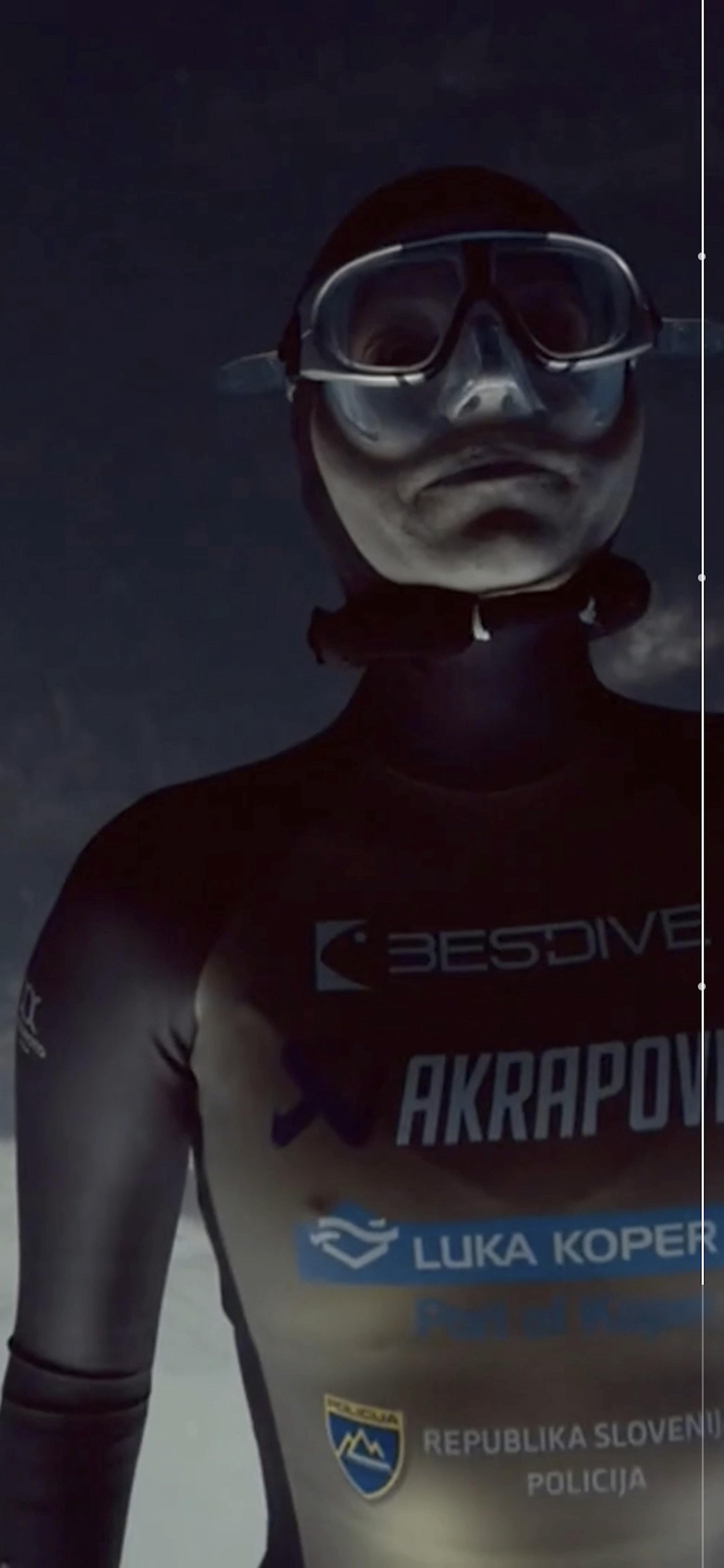 A screenshot of the mobile site, with a close-up video of Alenka diving.