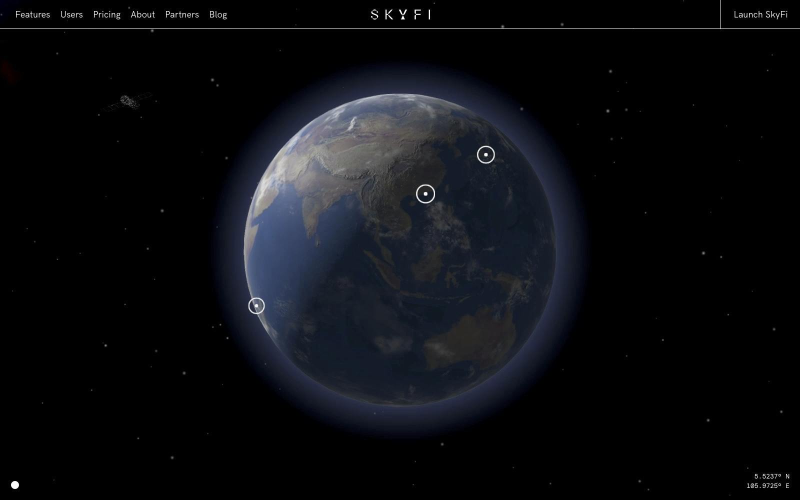 Screenshot of the SkyFi website's home.