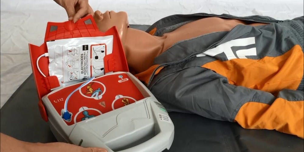 defibrillatore-in-azienda