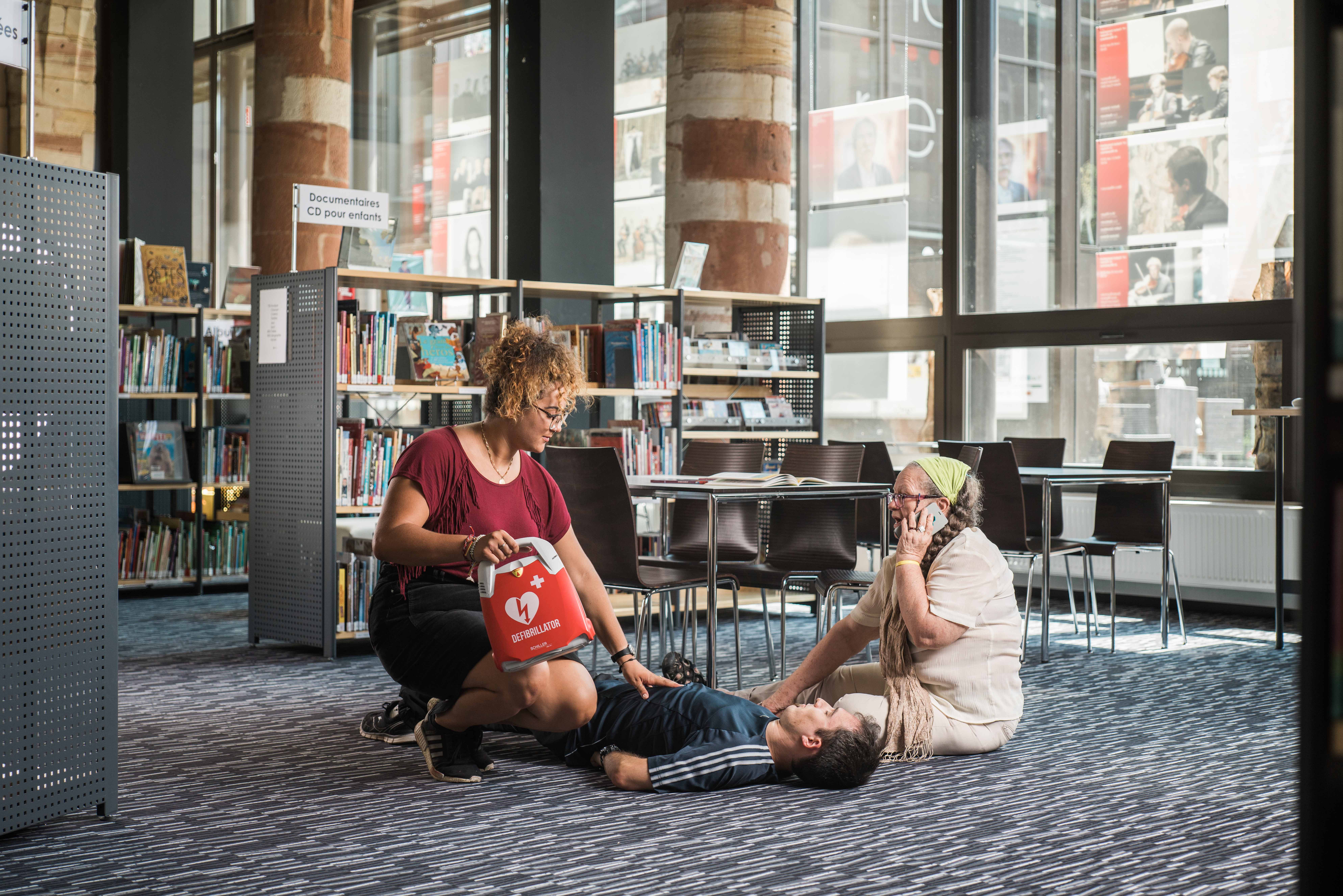 defibrillatore legge