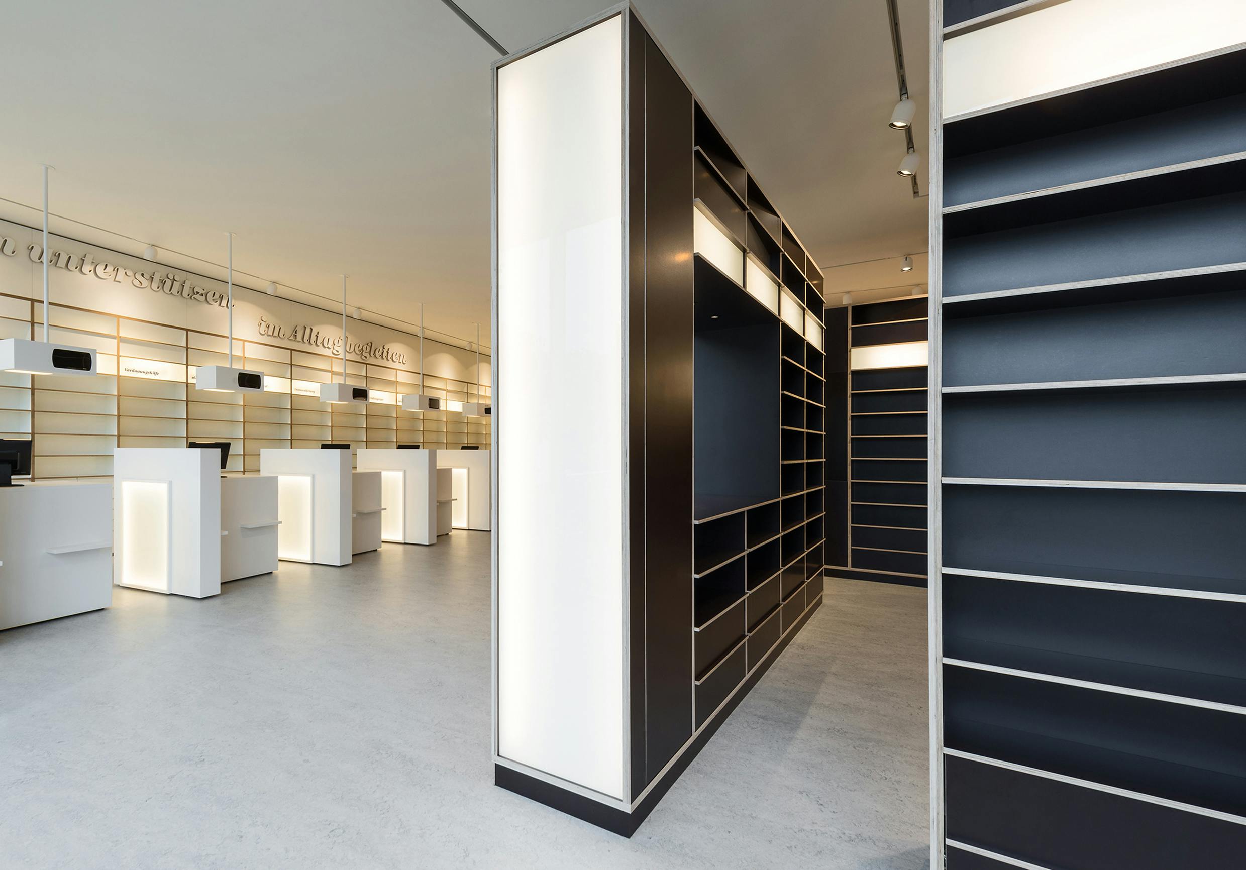 Apothekeneinrichtung für Vital Apotheke Apothekeneinrichtung für Vital Apotheke