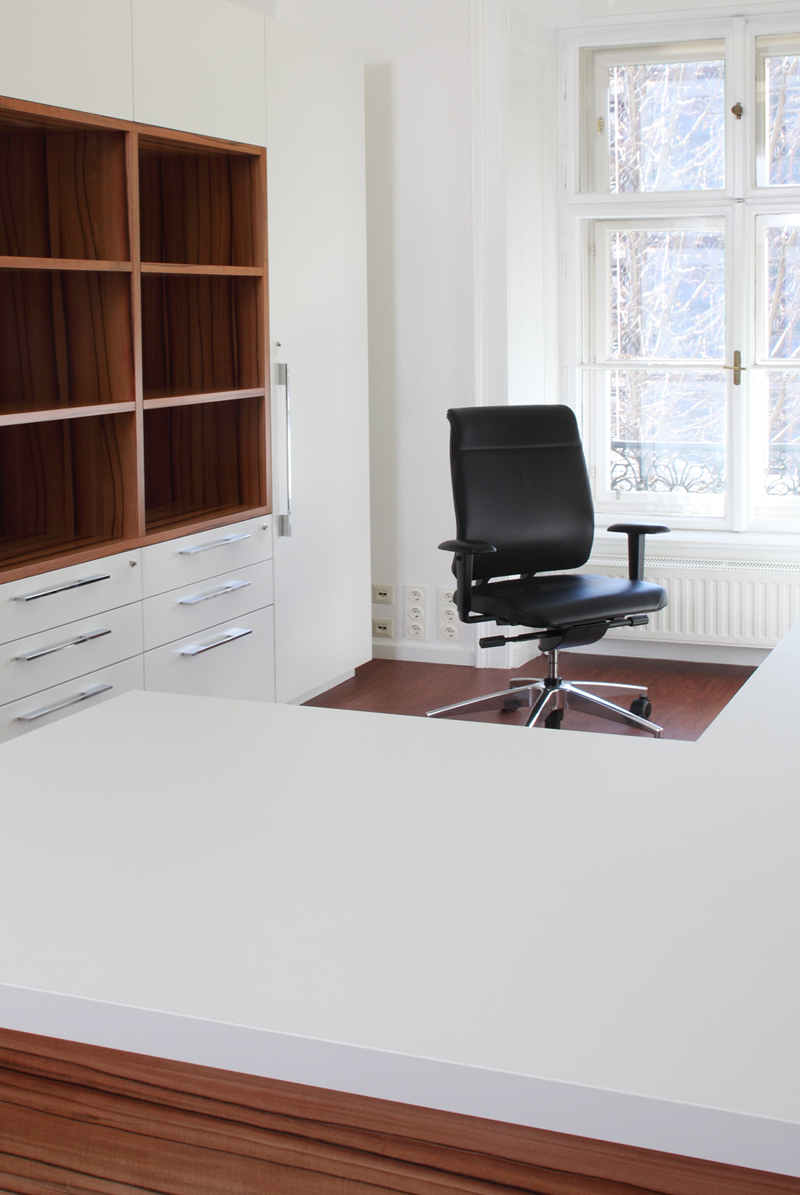 Firmeneinrichtung für Botschaftsgebäude Wien