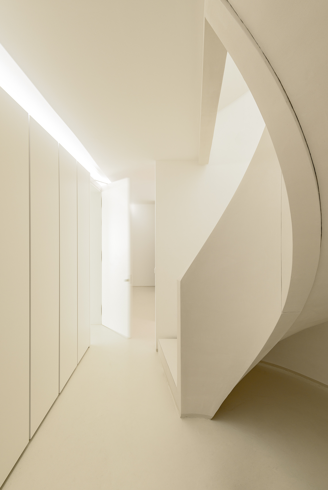 Wohnungseinrichtung und Küchen für Villa HKG