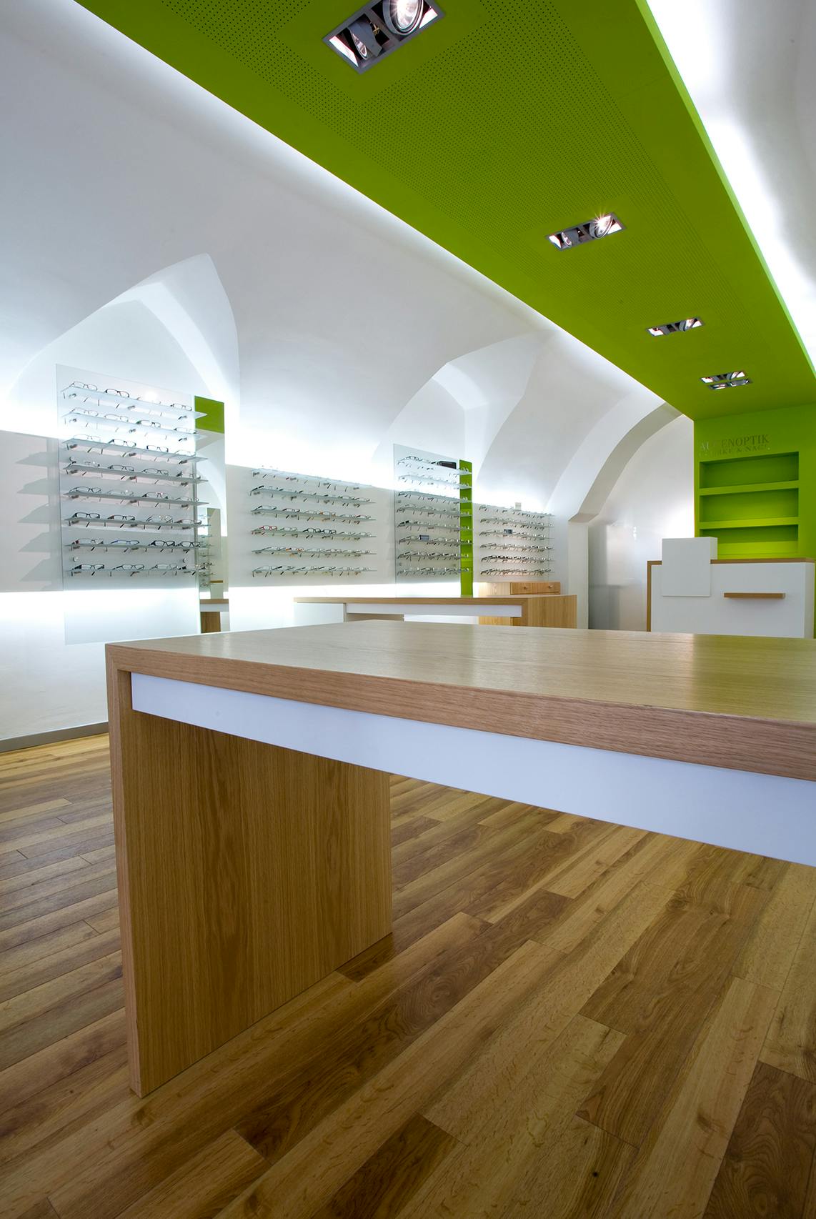 Ladeneinrichtung für Augenoptiker