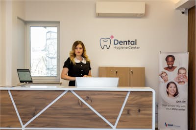 Receptie Dental Hygiene Center Strada Av. Petre Cretu