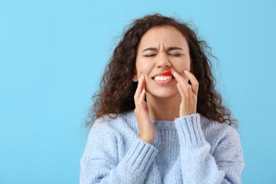 Durere de dinti - infectie dentara | Dental Hygiene Center