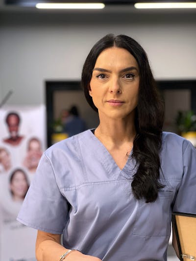 Dr. Iulia Velicu - Medic Stomatolog - Fondator Dental Hygiene Center