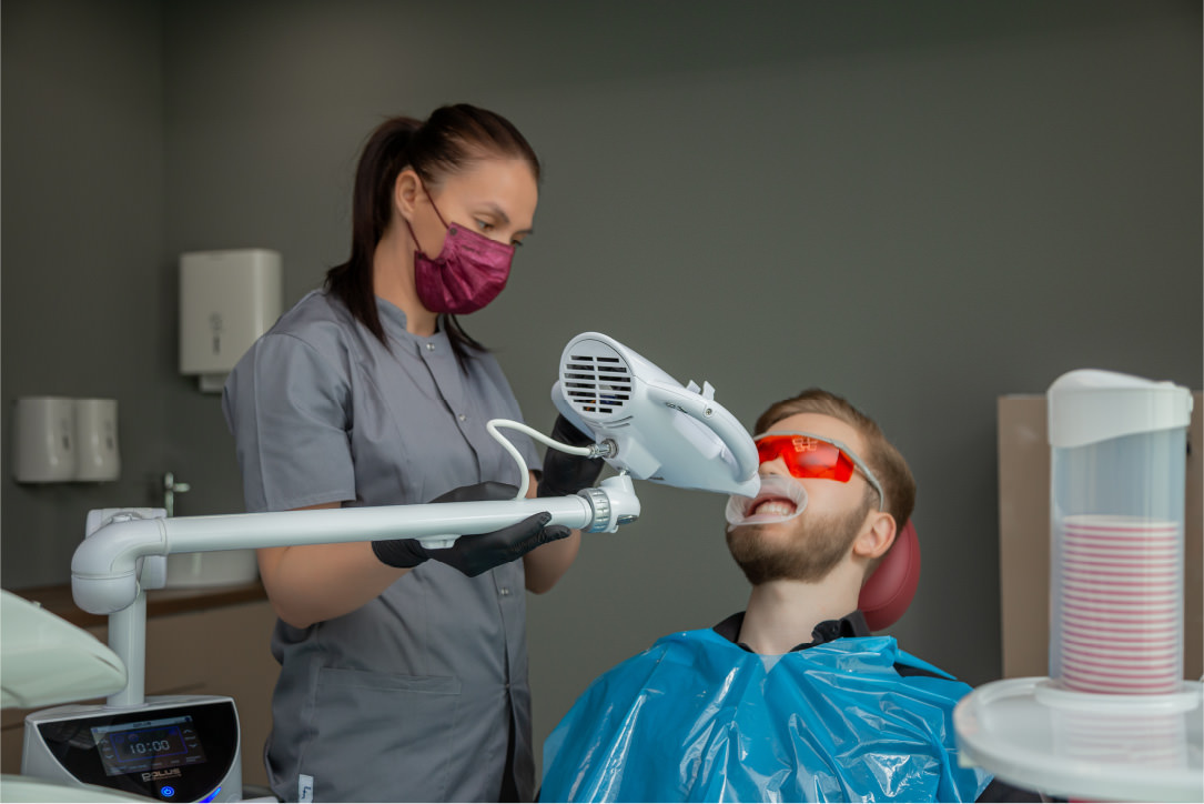Albire dentară cu lampa Beyond Polus la Dental Hygiene Center