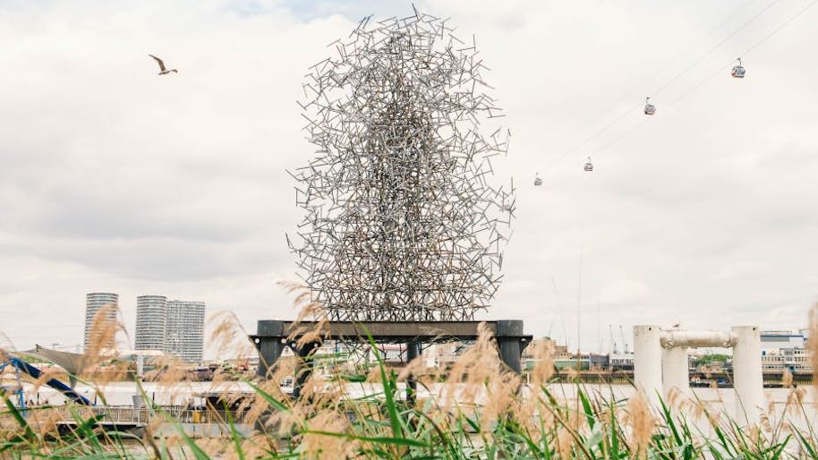 damien hurst sculpture