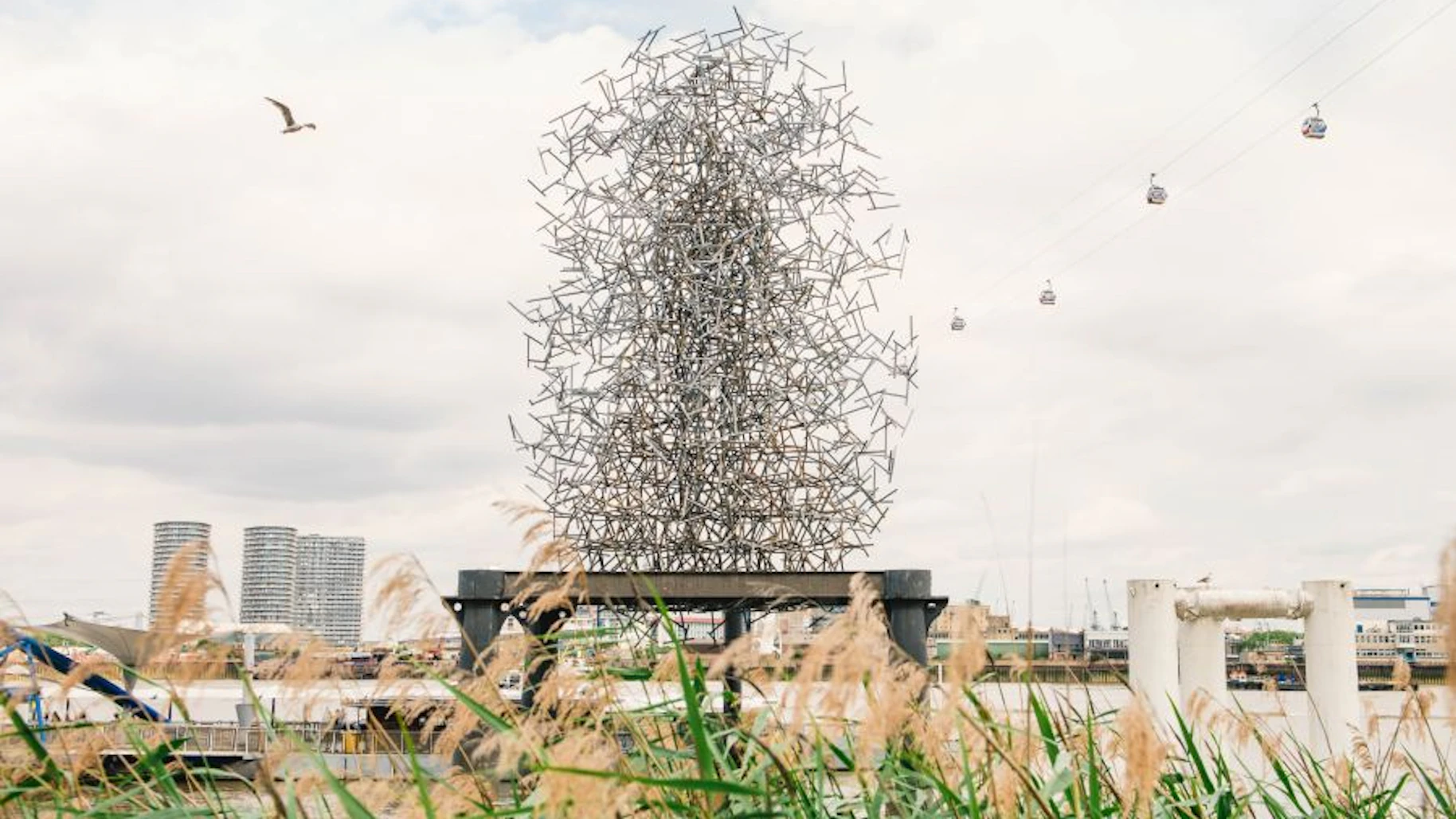 damien hurst sculpture