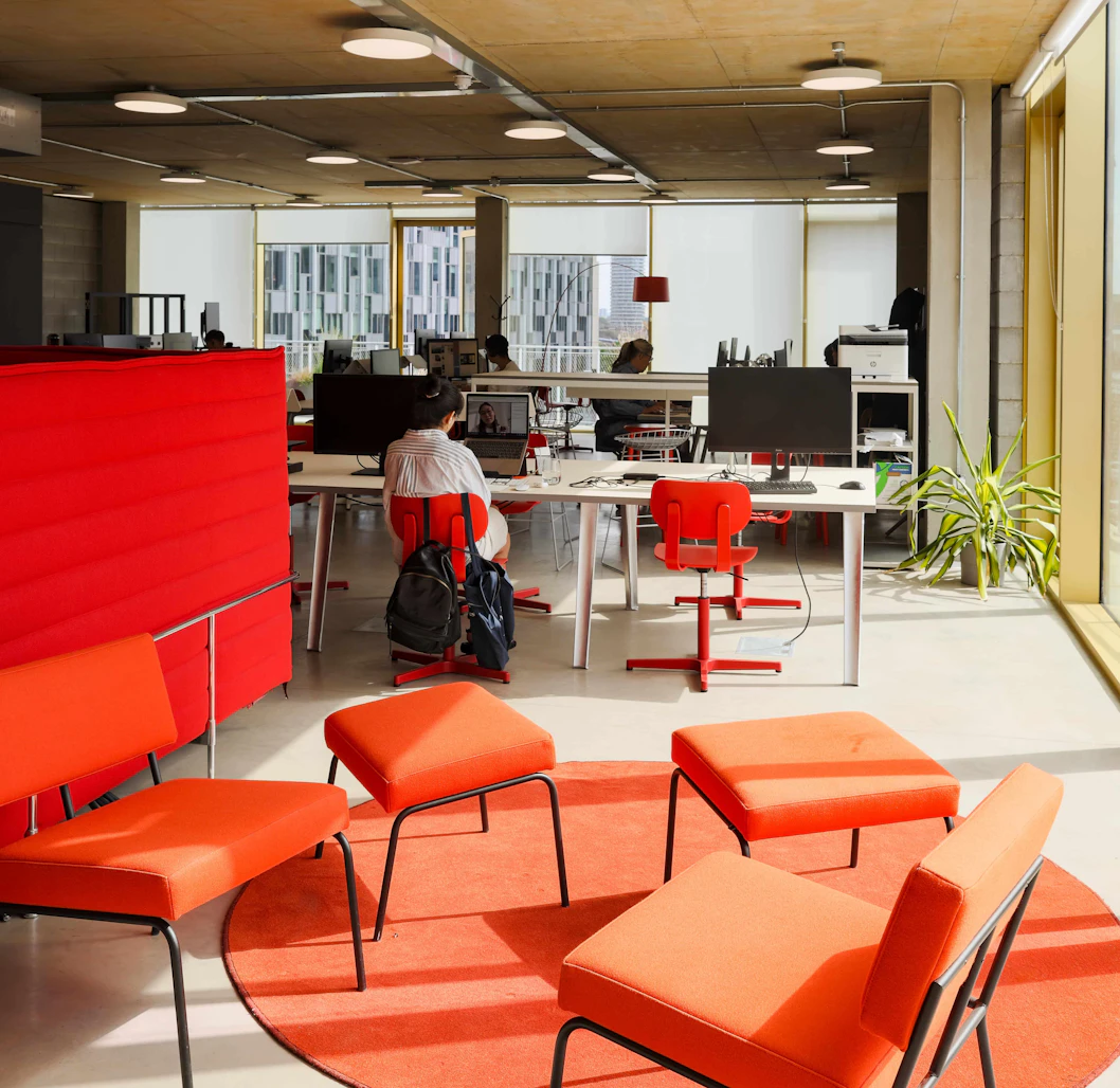 Fixed Coworking Desks in Greenwich