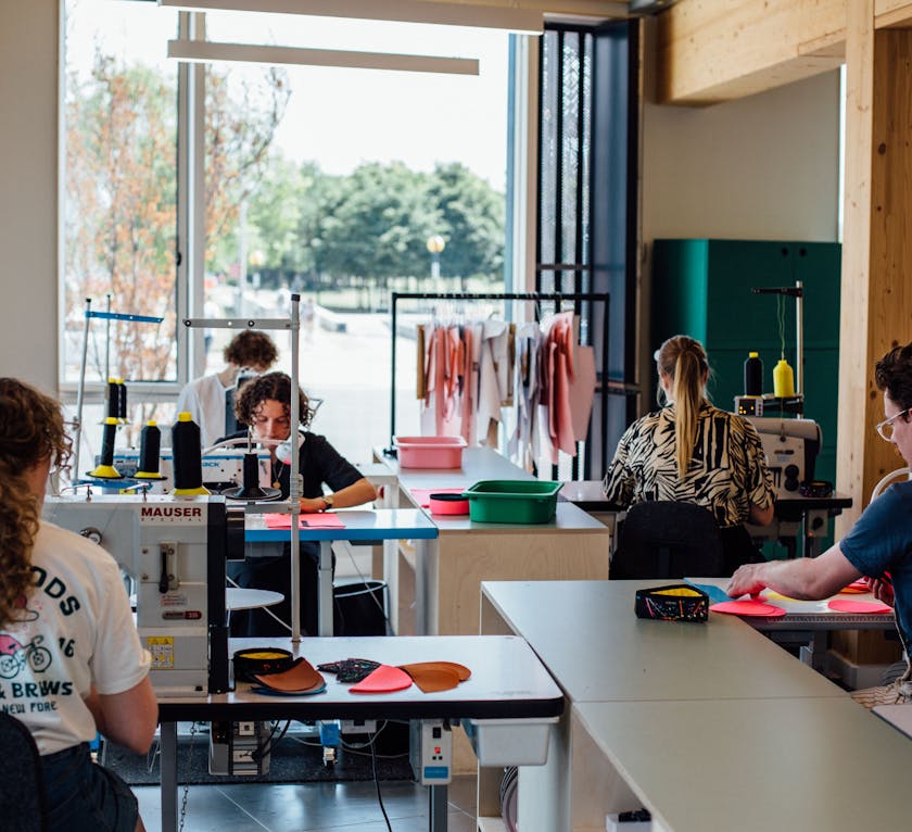 This 1,418 sq ft ground floor workspace is housed in a striking building at Greenwich Peninsula