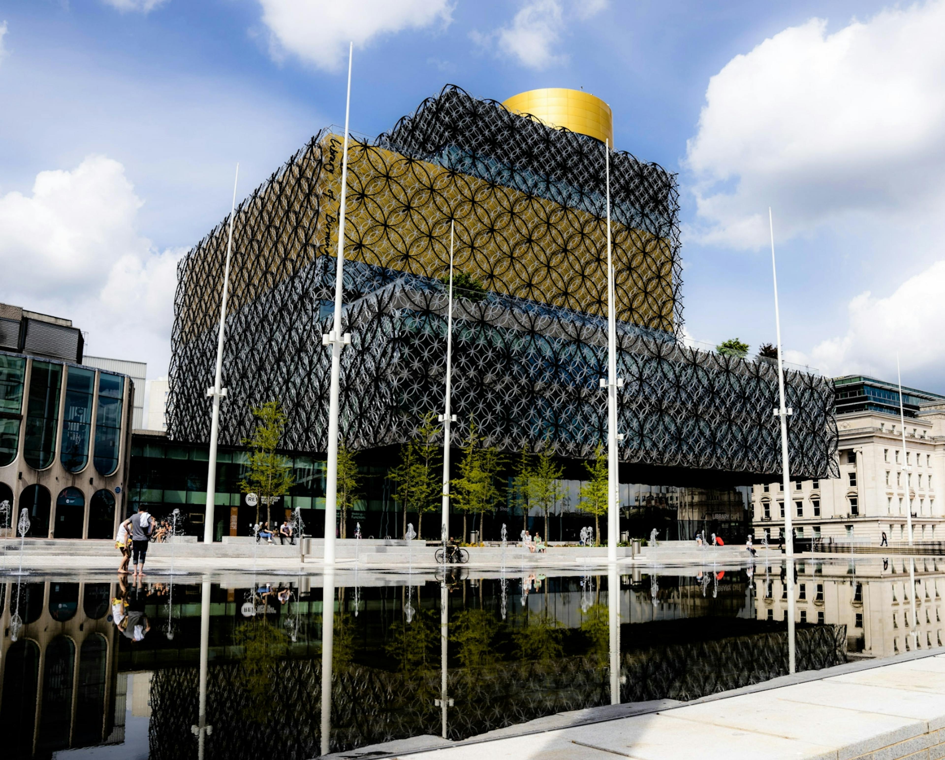 Birmingham central library