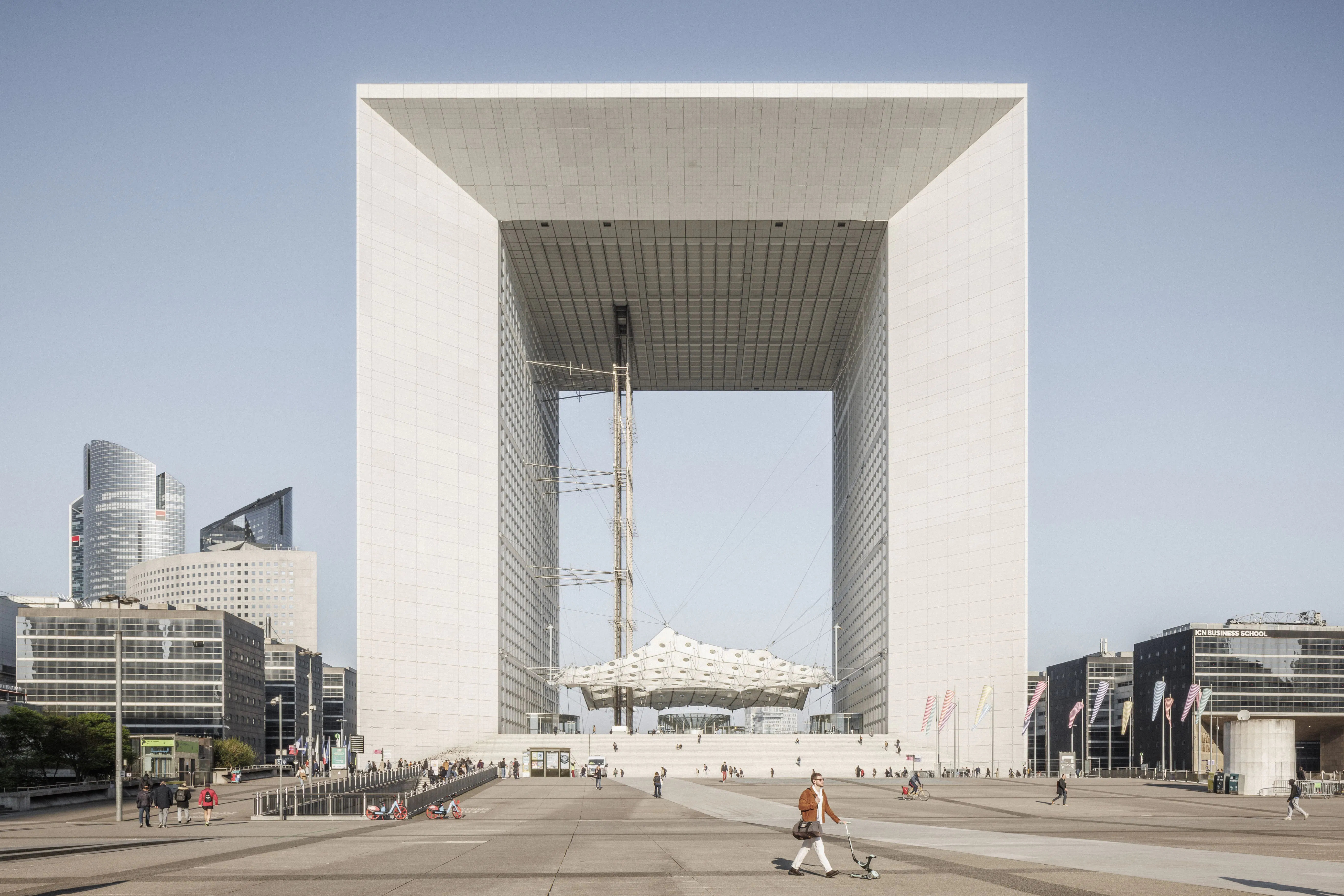 grande arche à la défense
