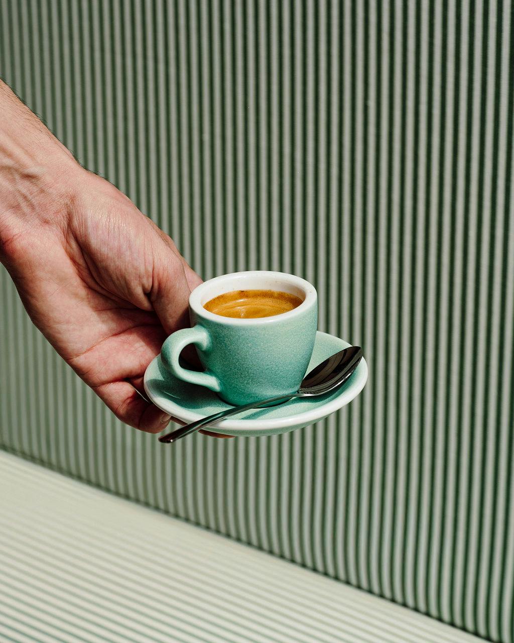 café