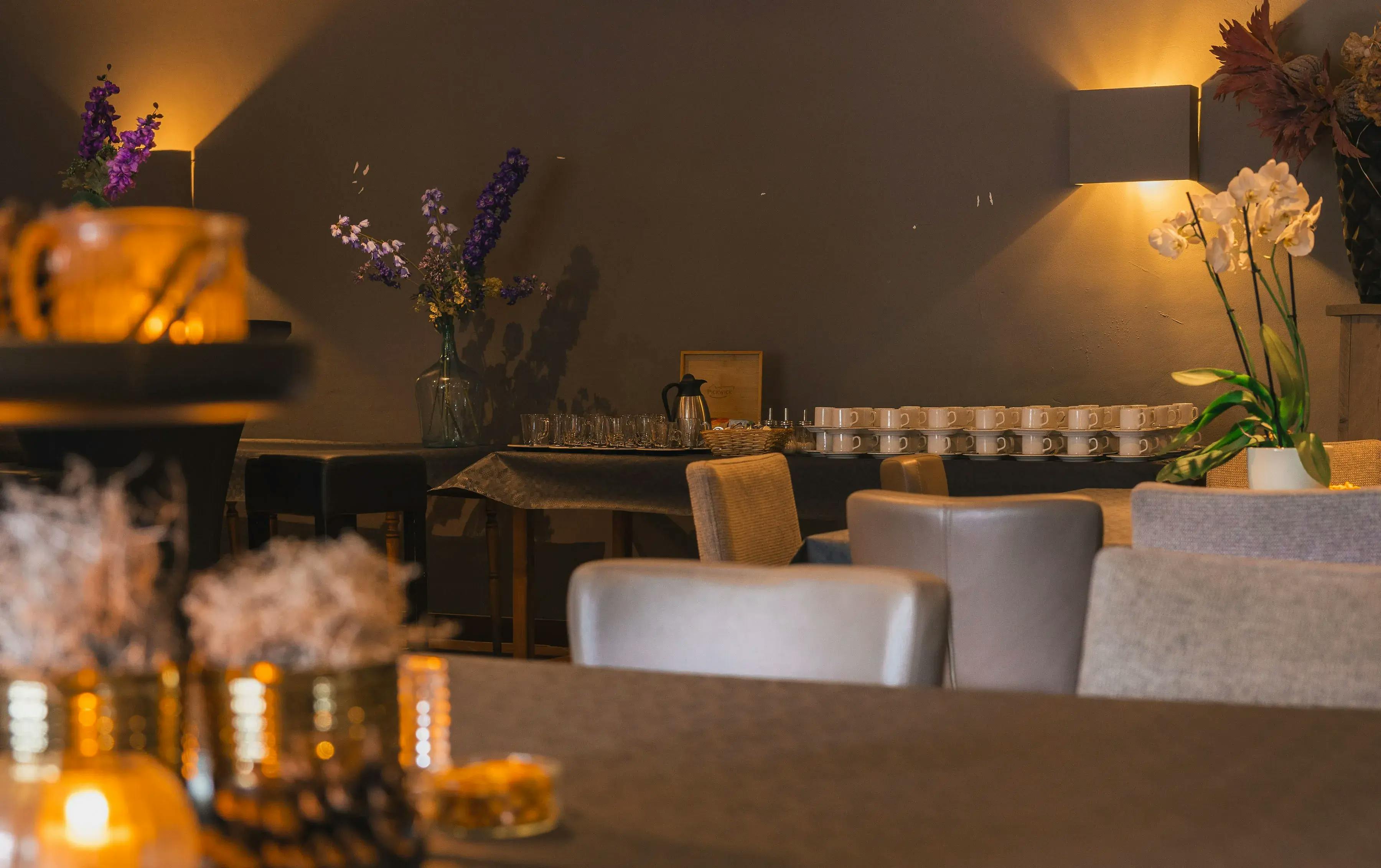 Koffietafel na een uitvaart bij De Sluis