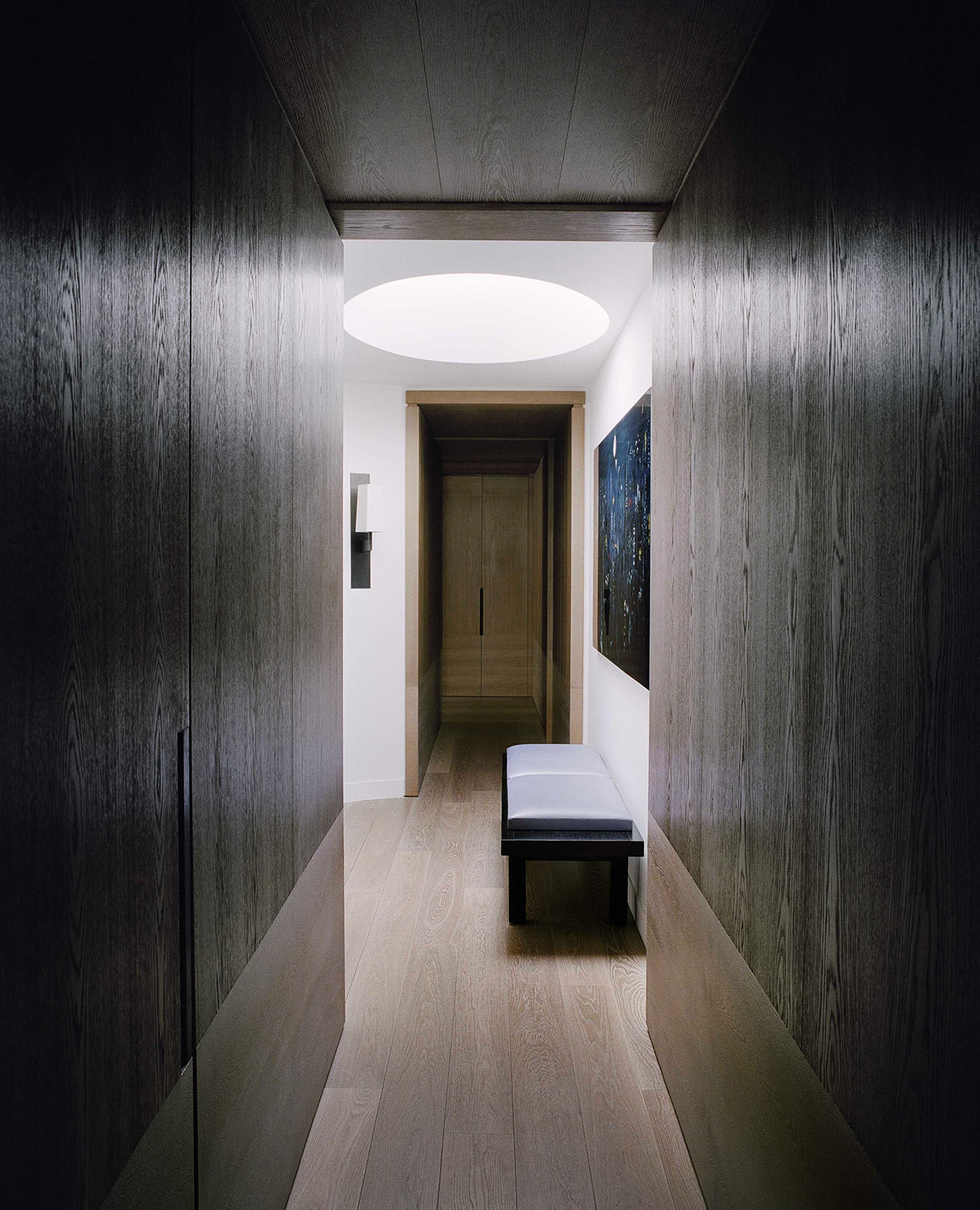 de sousa hughes liagire cordouan bench interior