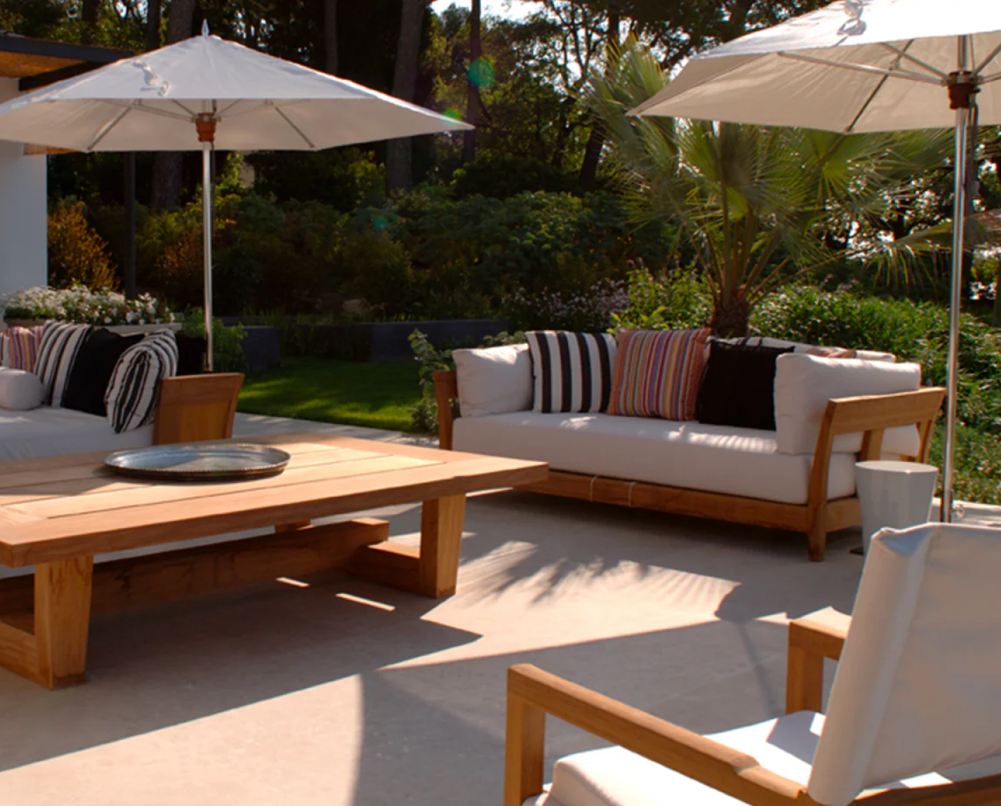 de sousa hughes liaigre filao sofa install