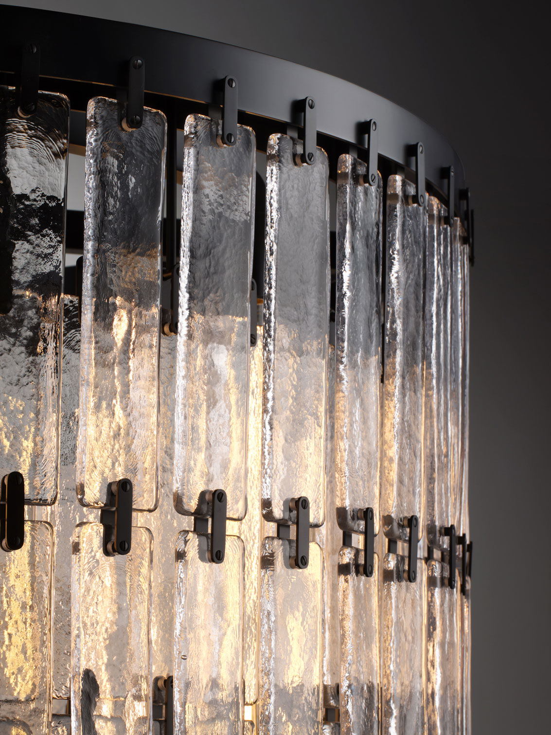 yi5lVDY de sousa hughes Jonathan Browning Lacombe Circular Chandelier detail