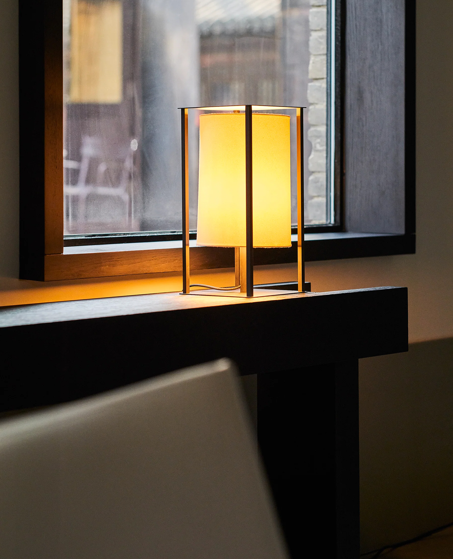 de sousa hughes liaigre lanterne table lamp studio liaigre