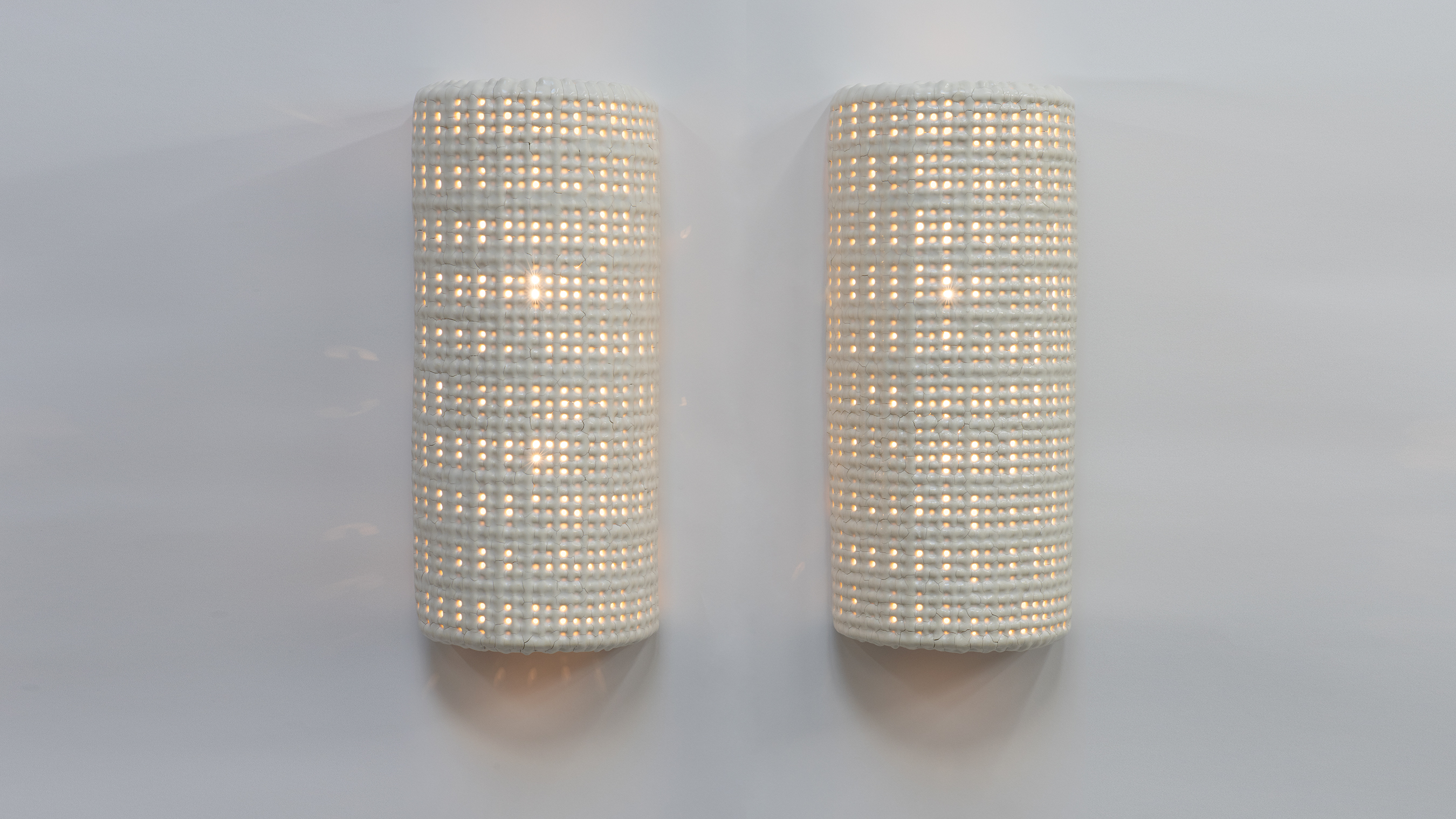 de sousa hughes scott daniel half round sconce pair