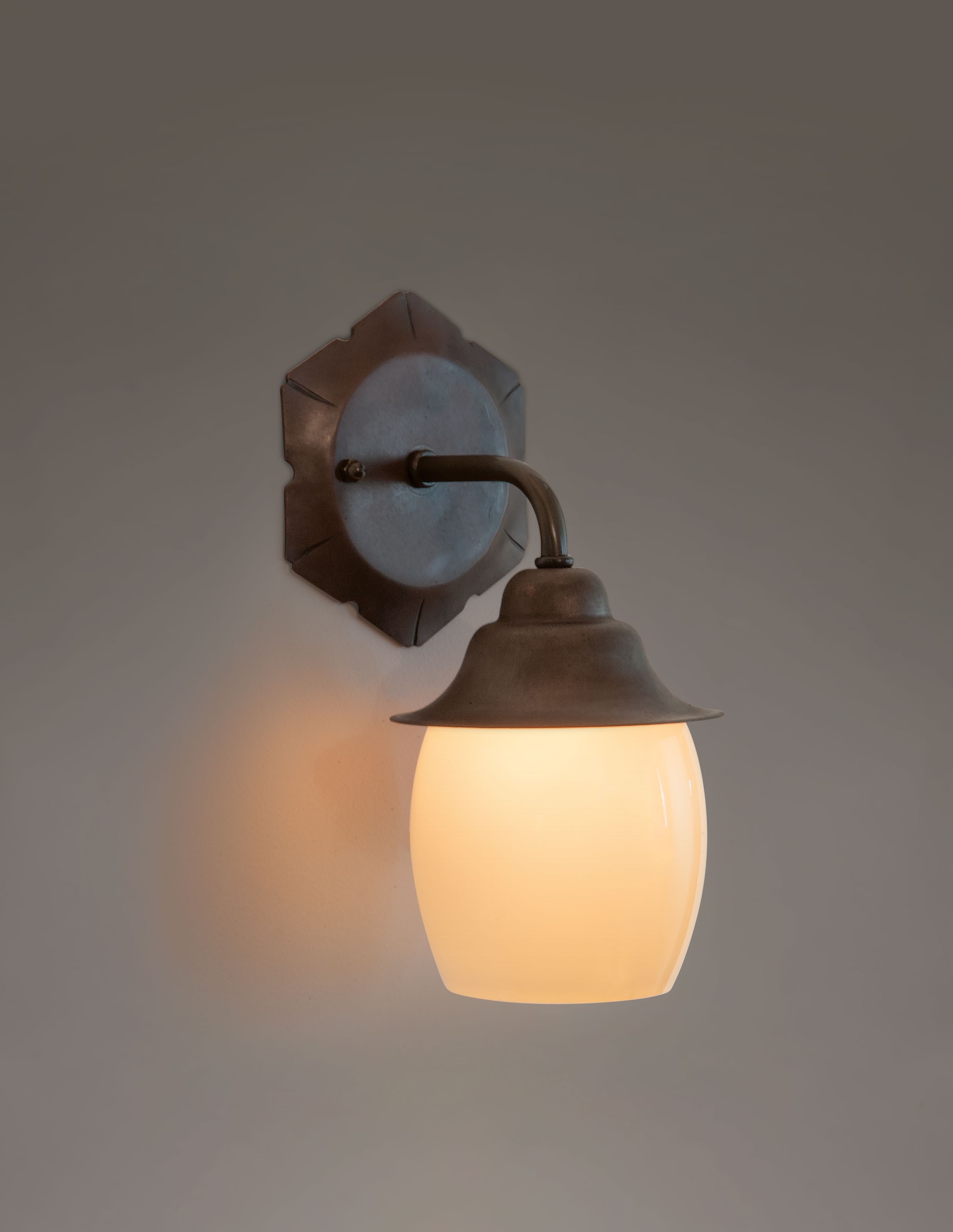 de sousa hughes McEwe nLighting Porch Wall thumbnail