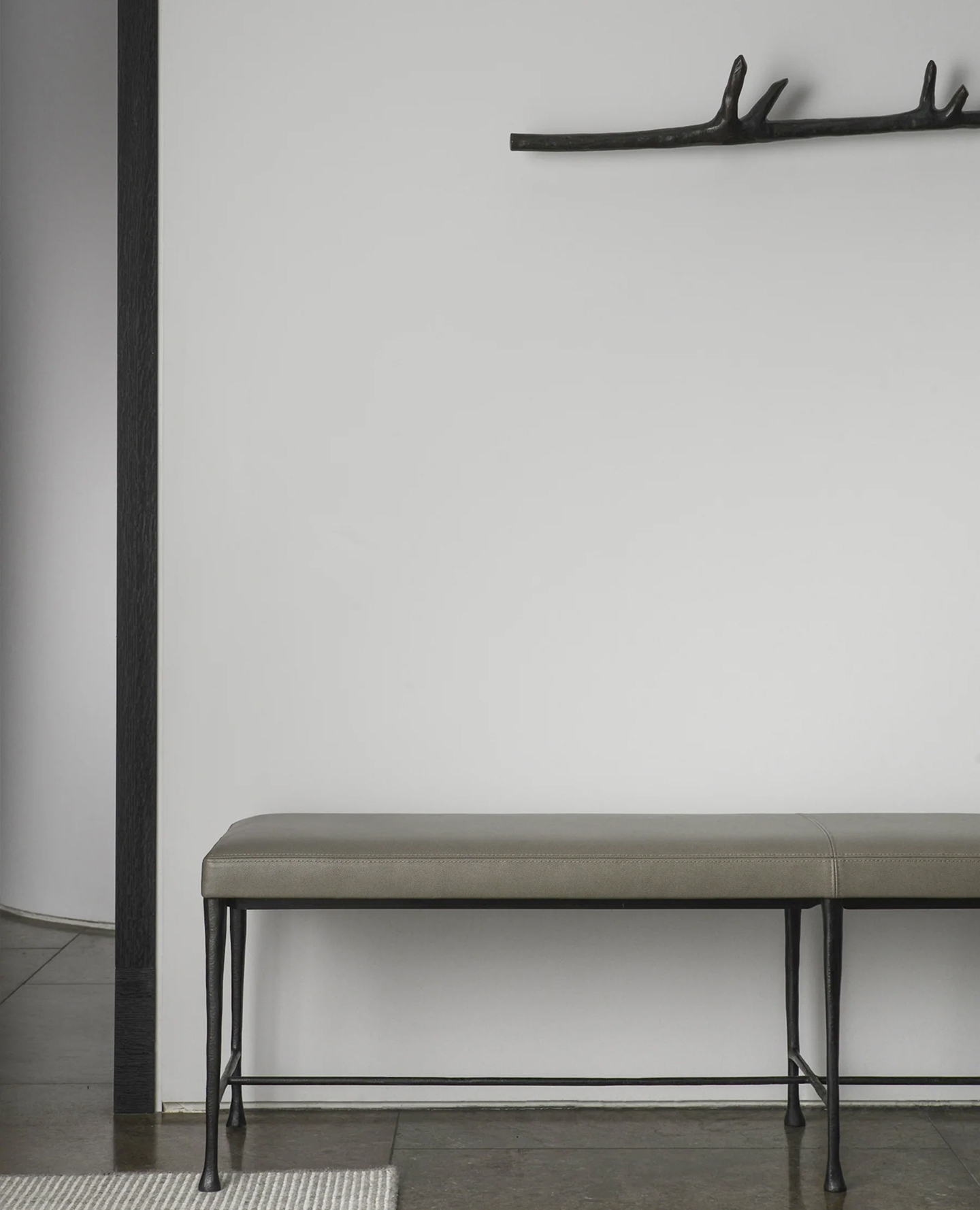 7P9cHaQfbal92 de sousa hughes liaigre sud bench studio liaigre interior 3