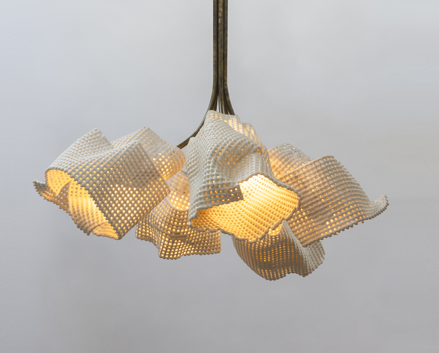 Wm0sWP2bAxy de sousa hughes scott daniel design ceramic bloom chandelier thumbnail