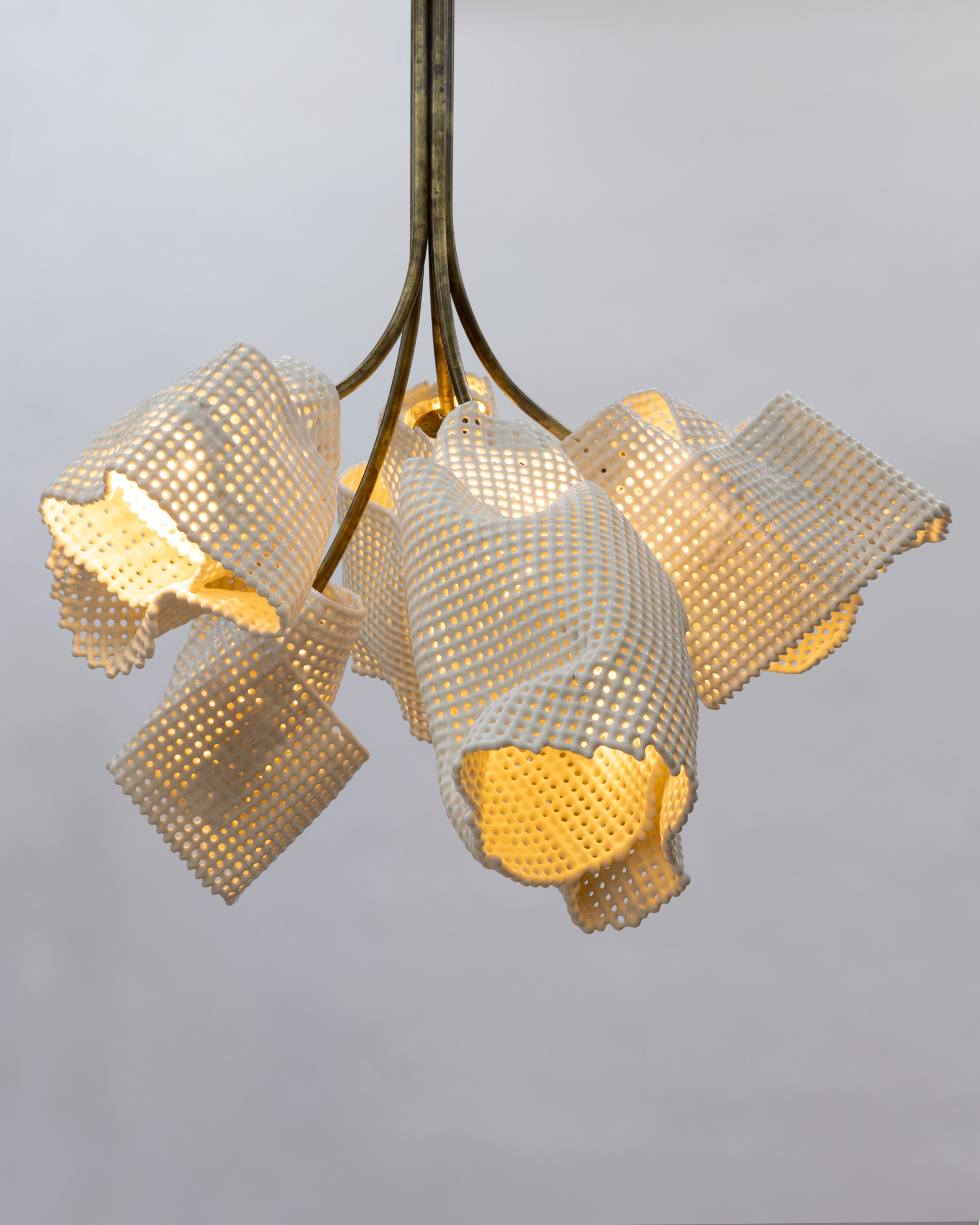 de sousa hughes scott daniel design ceramic bloom chandelier 1 2