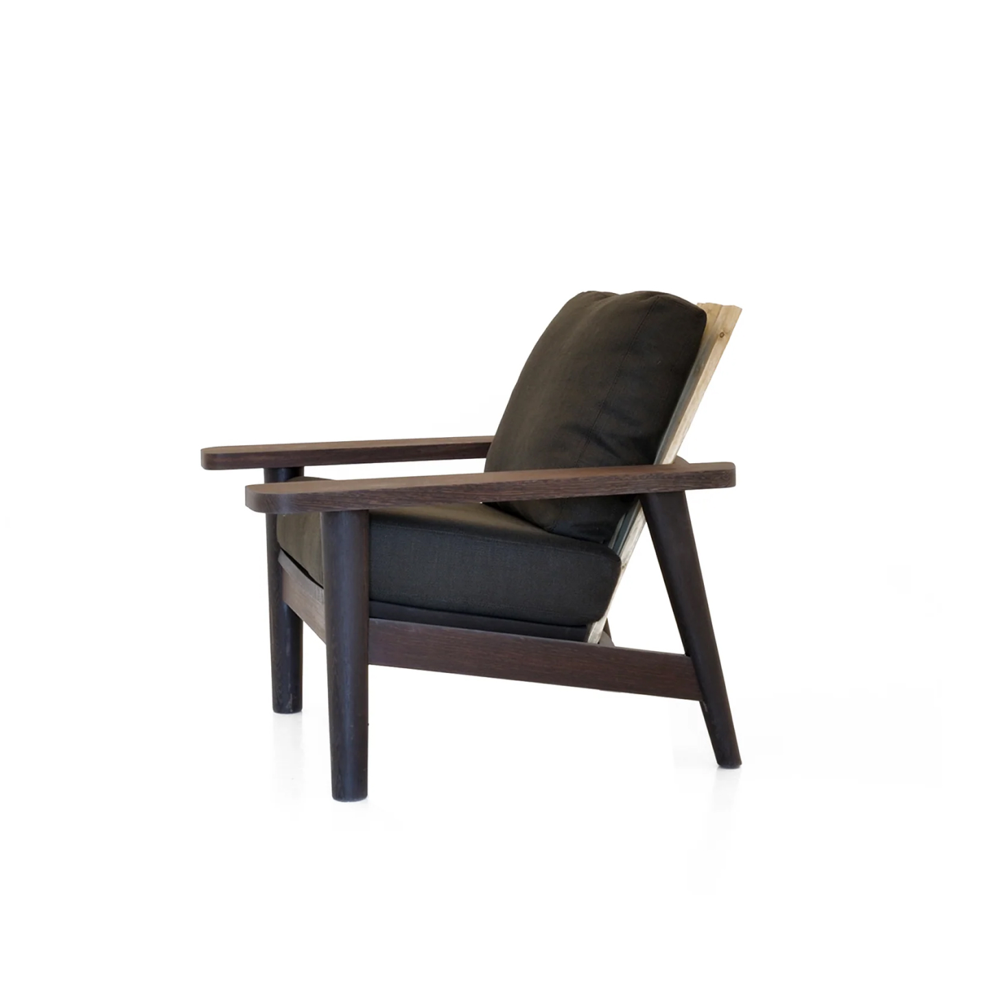 C6Fxrpt8pBm de sousa hughes liaigre herrison armchair side