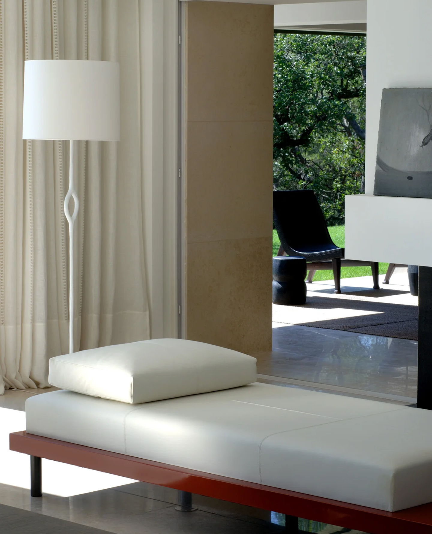 de sousa hughes liaigre amande floor lamp studio liaigre interior living room detail
