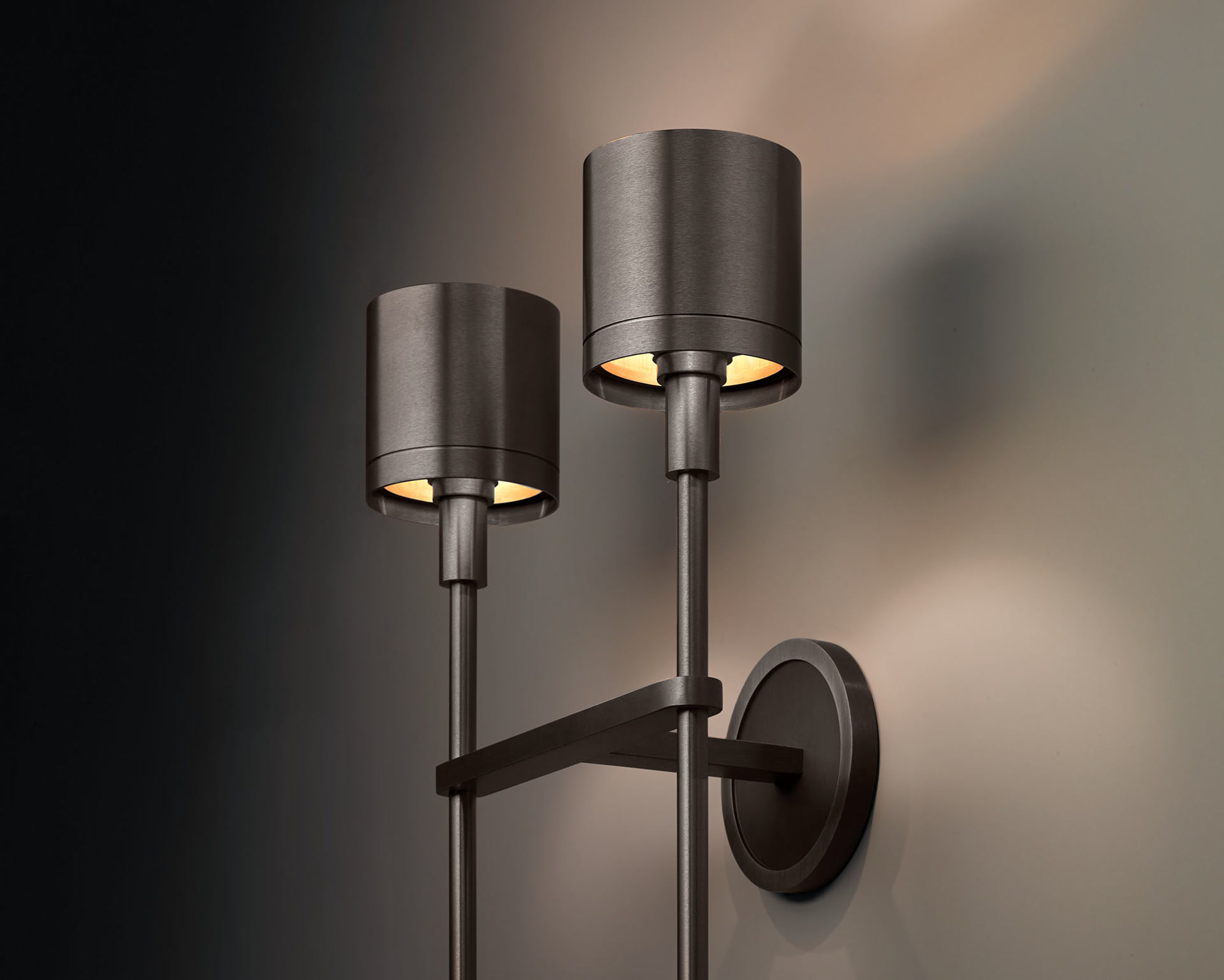 de sousa hughes Jonathan Browning Ventoux Double Arm Sconce side detail