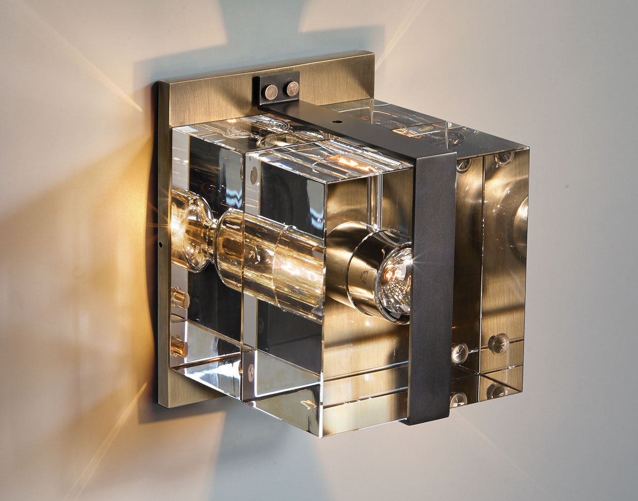 de sousa hughes Jonathan Browning Glacon Square Sconce side angle