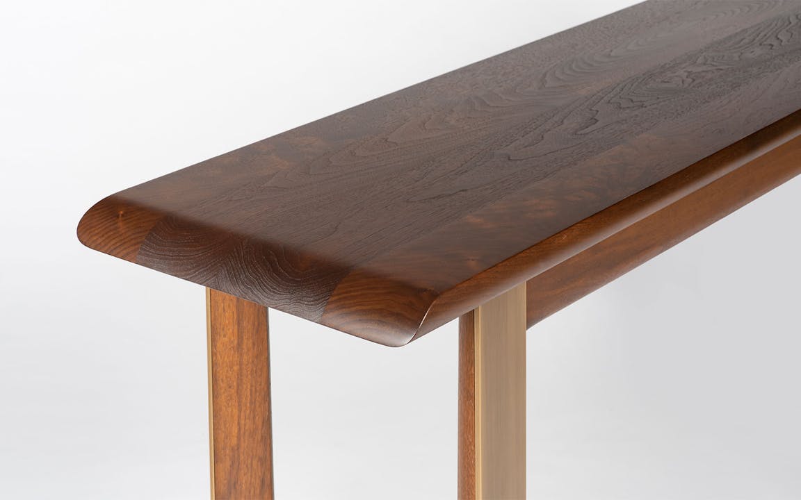 de sousa hughes Troscan Logan Console 03