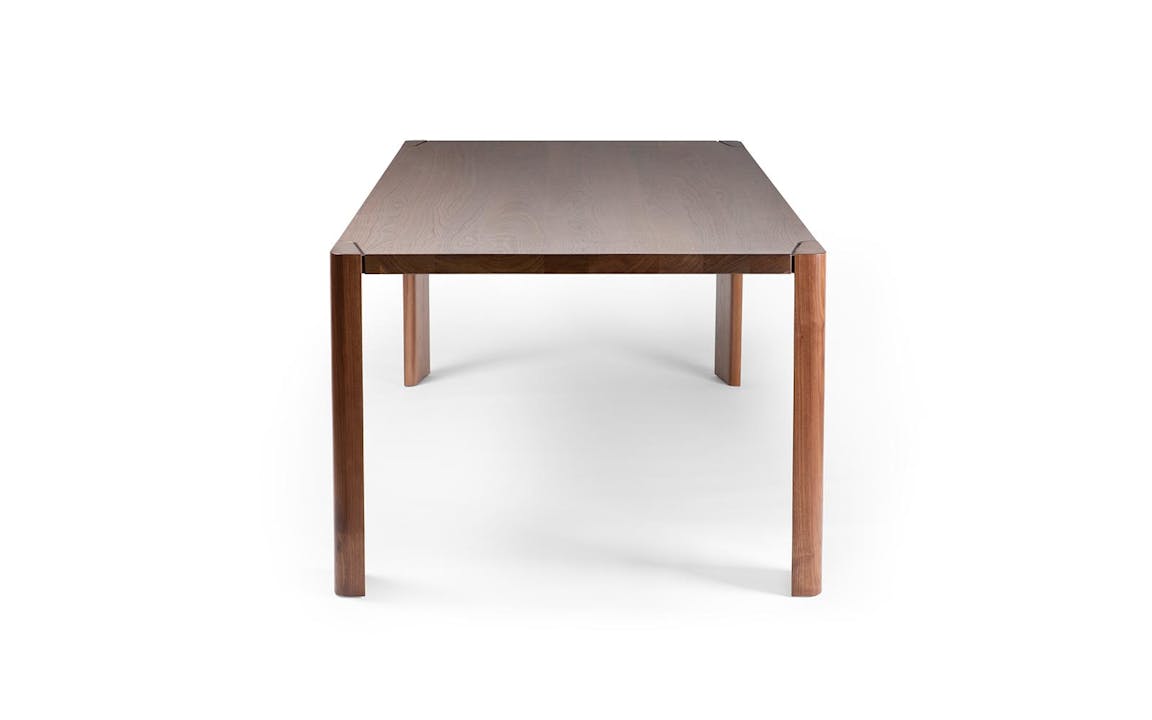 de sousa hughes troscan beckett dining table end