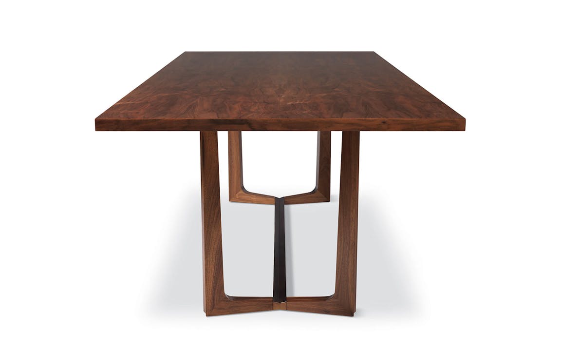 de sousa hughes Troscan Clive Dining Table end