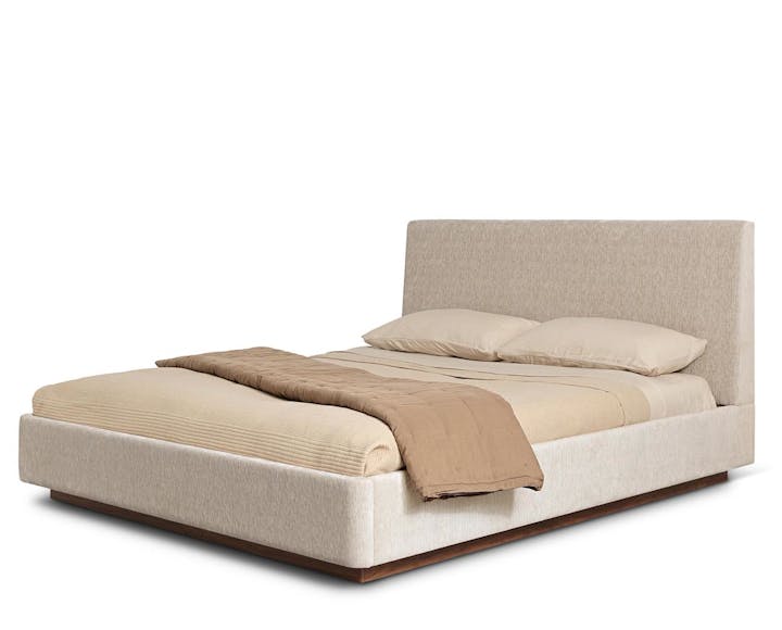 de sousa hughes Altura Napa Bed with Throw