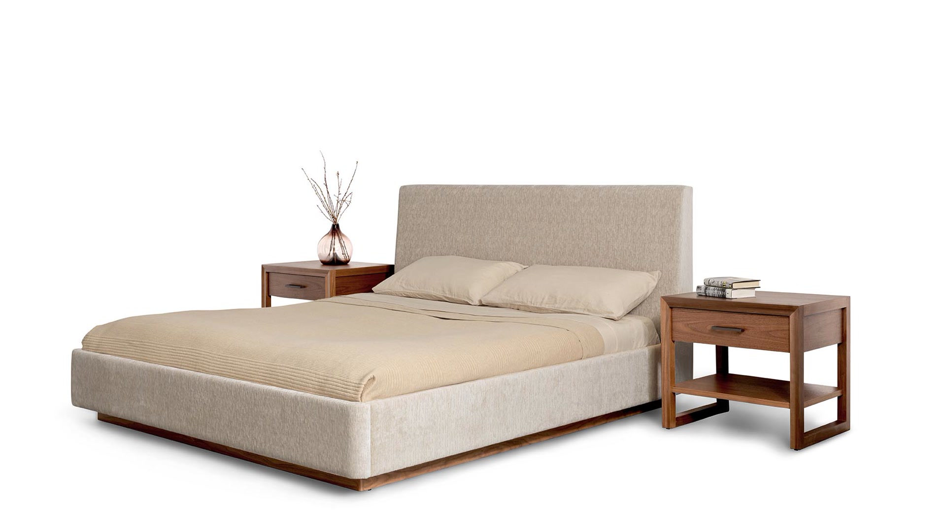 de sousa hughes Altura Napa Bed With Arris Nightstands