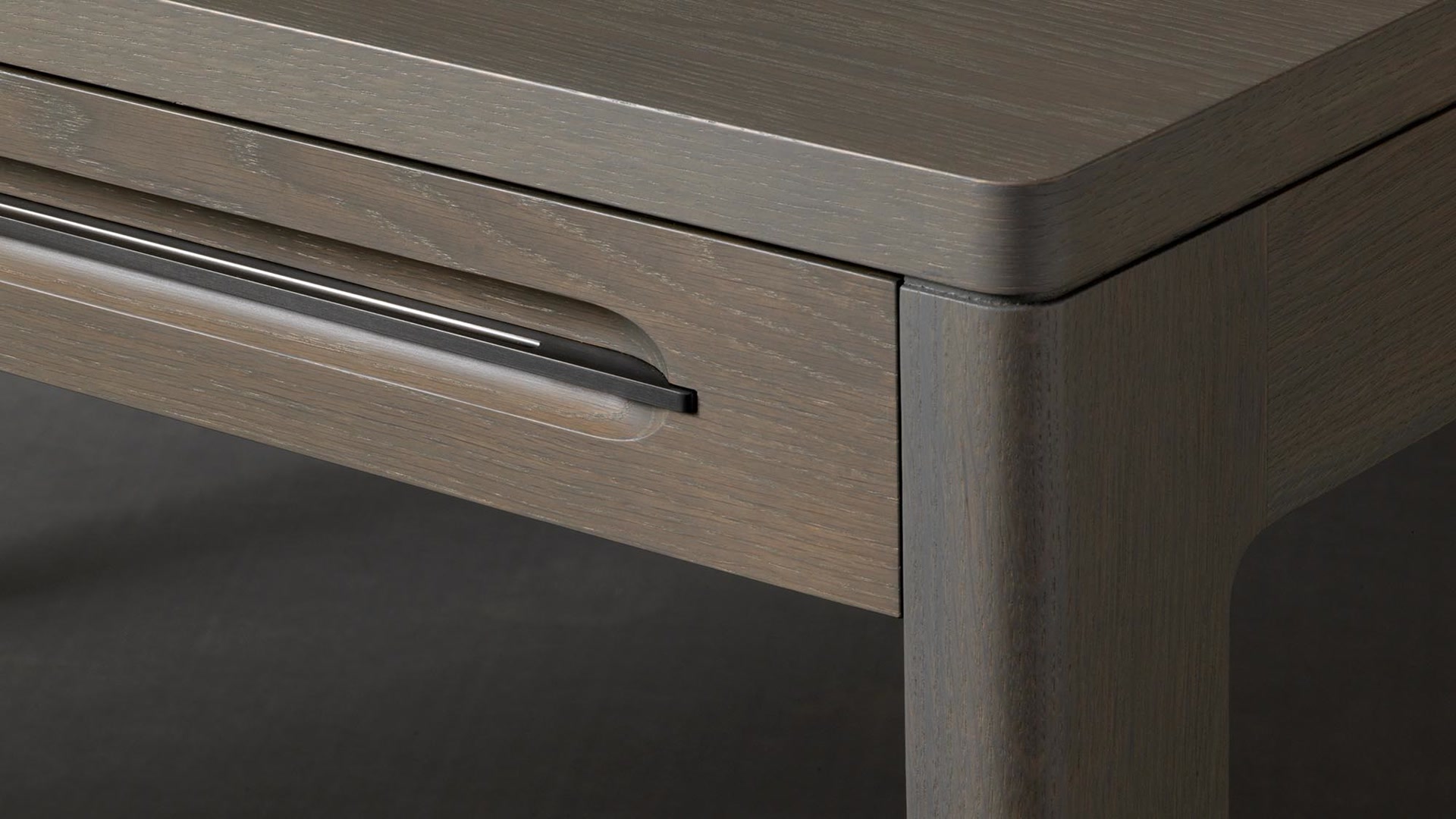 de sousa hughes altura bruneau desk corner detail