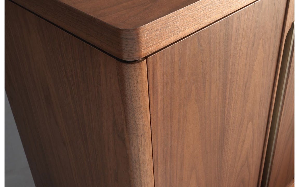 de sousa hughes altura bruneau 84 credenza corner detail
