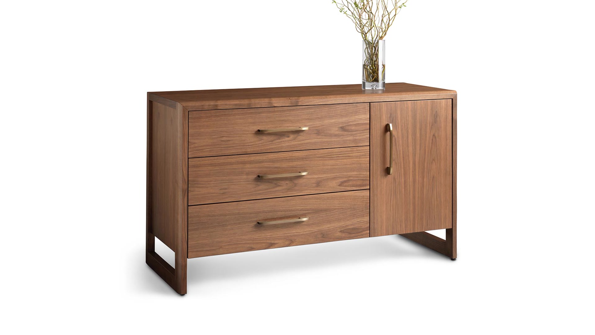 de sousa hughes Altura Serena 54 Dresser angle with vase