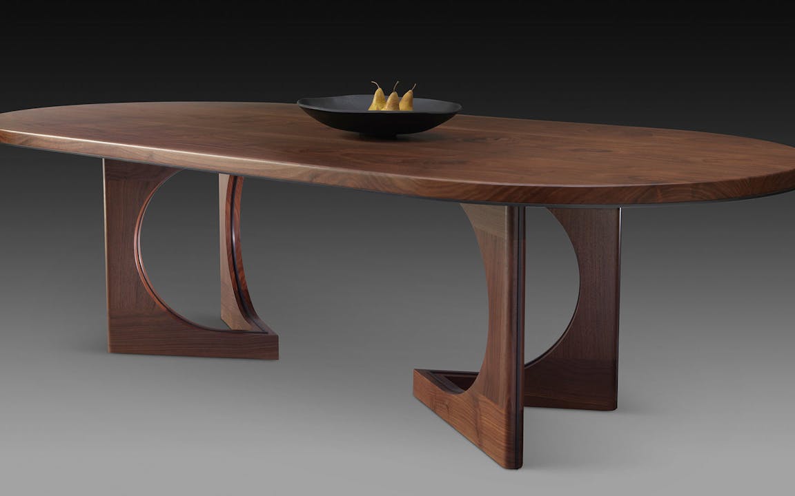 de sousa hughes altura cameo racetrack table dark background