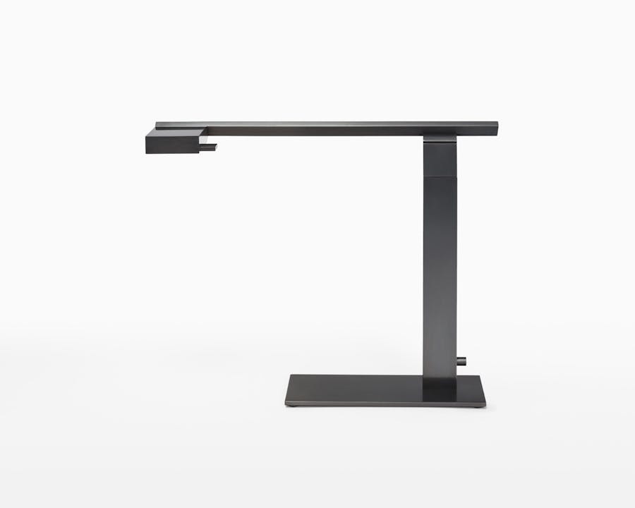 de sousa hughes caste hesper desk lamp front