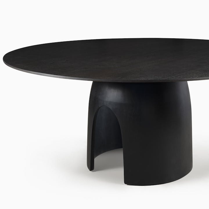 de sousa hughes caste bannack table detail2