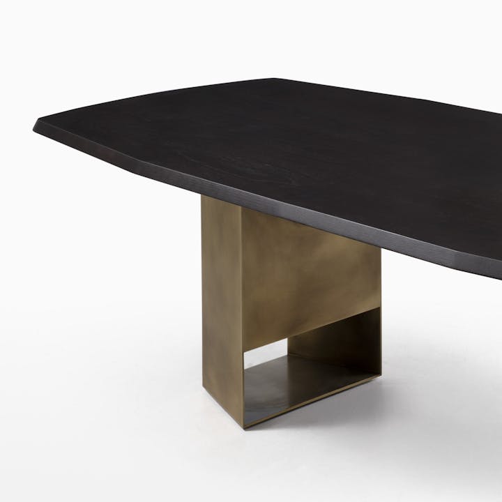 de sousa hughes caste Haugan Dining Table Detail2